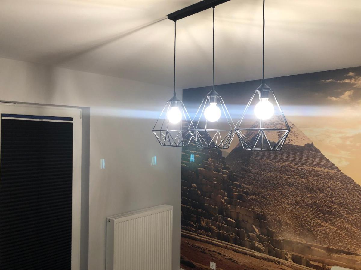 Klimatyzowany Apartament Egipt Z Sauna I Miejscem Parkingowym เคียลเซ ภายนอก รูปภาพ