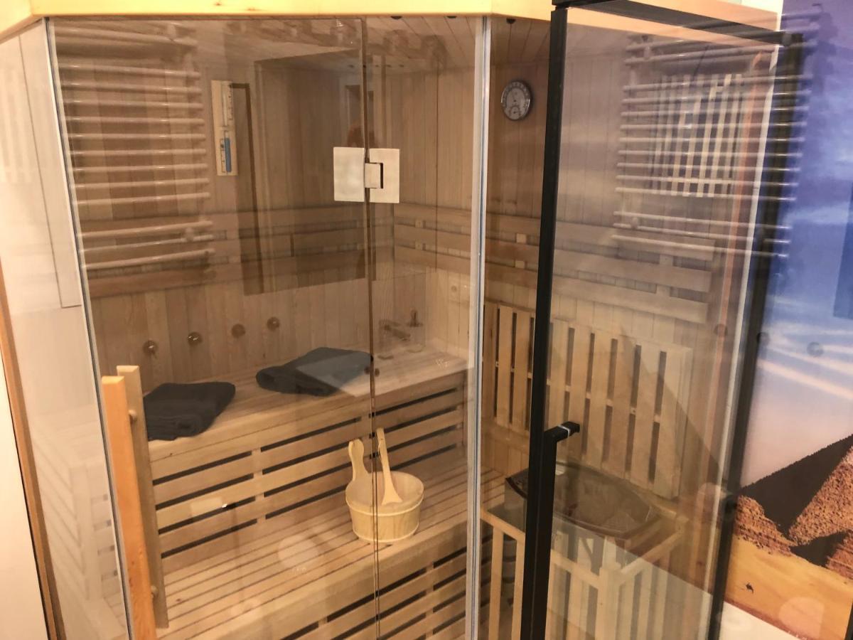 Klimatyzowany Apartament Egipt Z Sauna I Miejscem Parkingowym เคียลเซ ภายนอก รูปภาพ