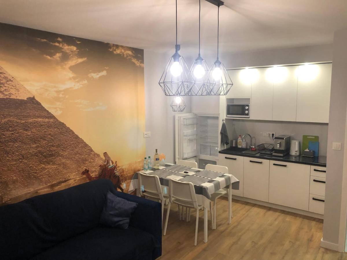 Klimatyzowany Apartament Egipt Z Sauna I Miejscem Parkingowym เคียลเซ ภายนอก รูปภาพ
