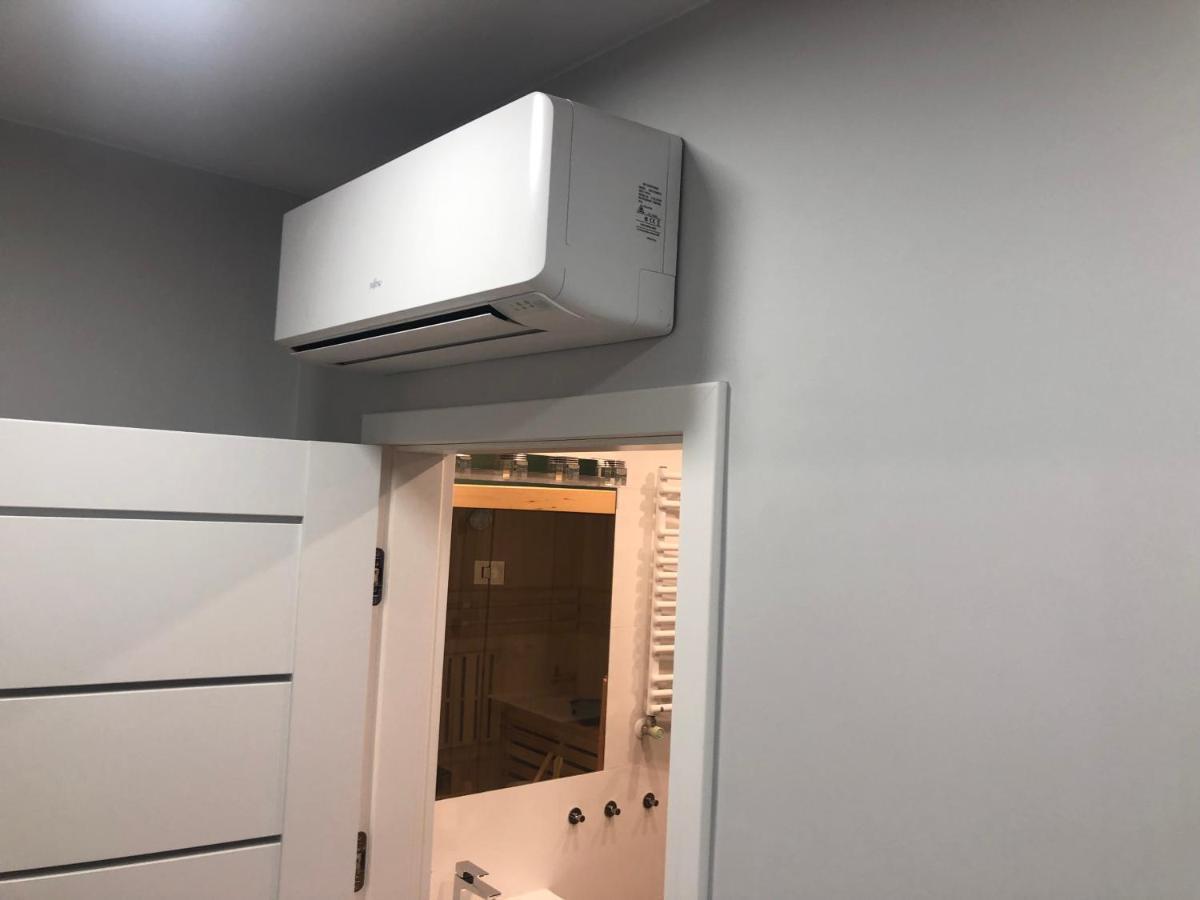 Klimatyzowany Apartament Egipt Z Sauna I Miejscem Parkingowym เคียลเซ ภายนอก รูปภาพ